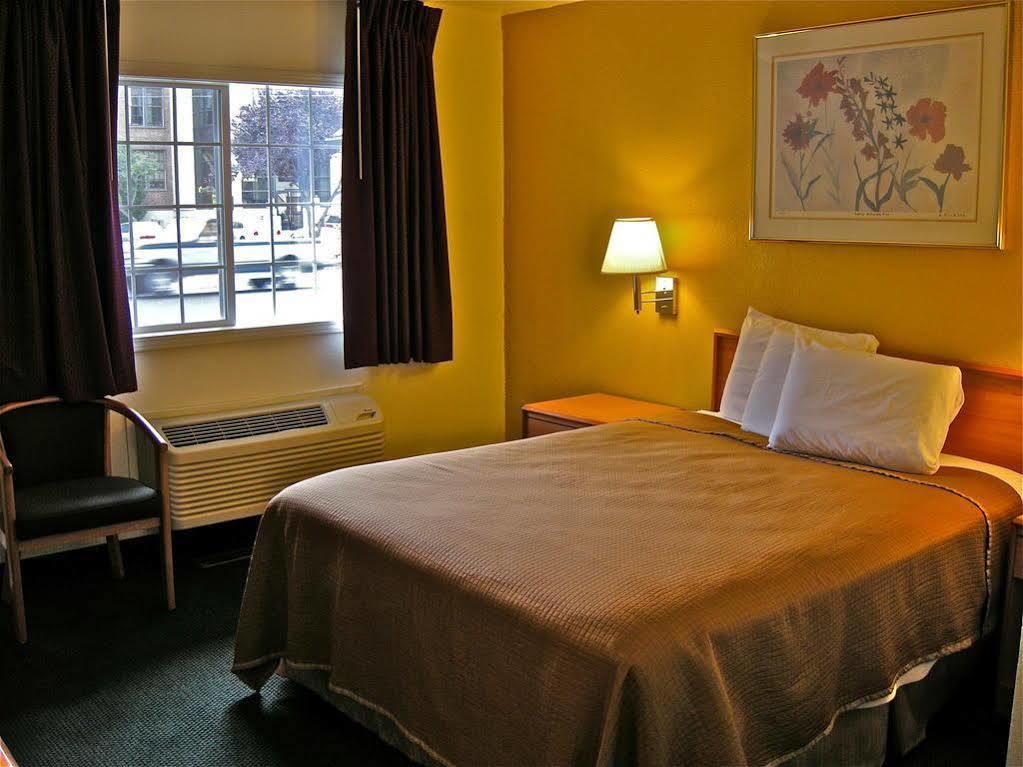 Travelodge By Wyndham Pendleton Or Exterior photo